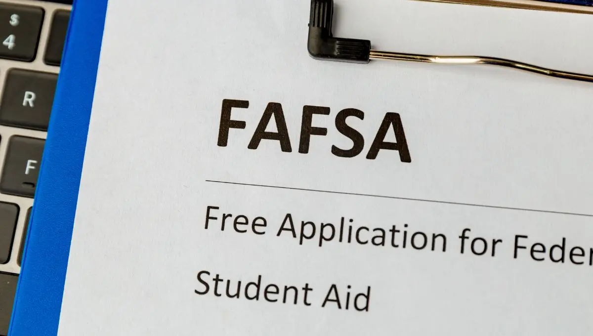Online Colleges That Accept FAFSA